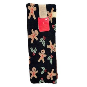 🎄 The Cozy Cottage Christmas Gingerbread Man
Oversized Decorative Throw …